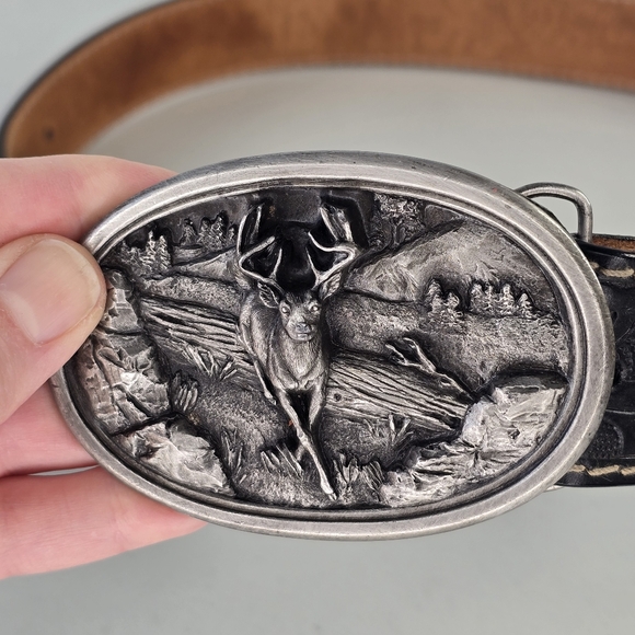1983 Bergamot Brass Works Deer Buckle Western Tooled Leather Belt Size 32 USA - Picture 6 of 7